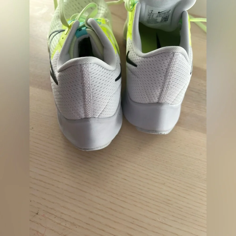 EUC Nike
Air Zoom Pegasus 38 sneakers - Picture 7 of 9